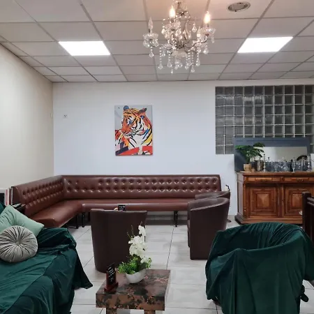 Hotel Le Milan Lourdes