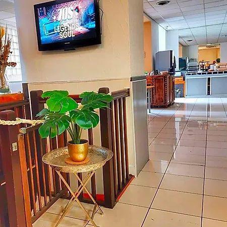 Le Milan Hotel 2*